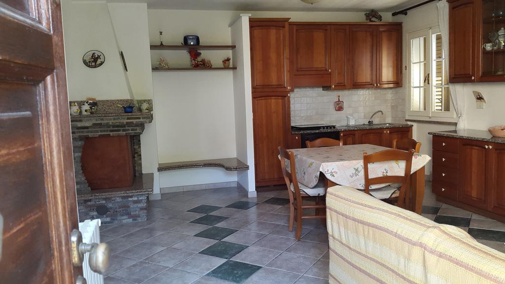 Casa Leoni Capoliveri  Buitenkant foto