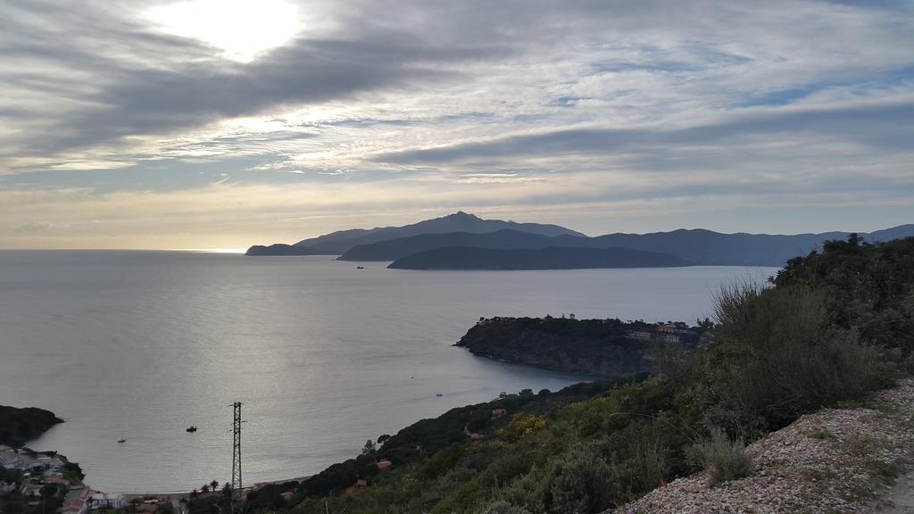 Casa Leoni Capoliveri  Buitenkant foto